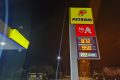 Benzina și motorina, mult mai ieftine azi: Vezi cu cât au scăzut prețurile