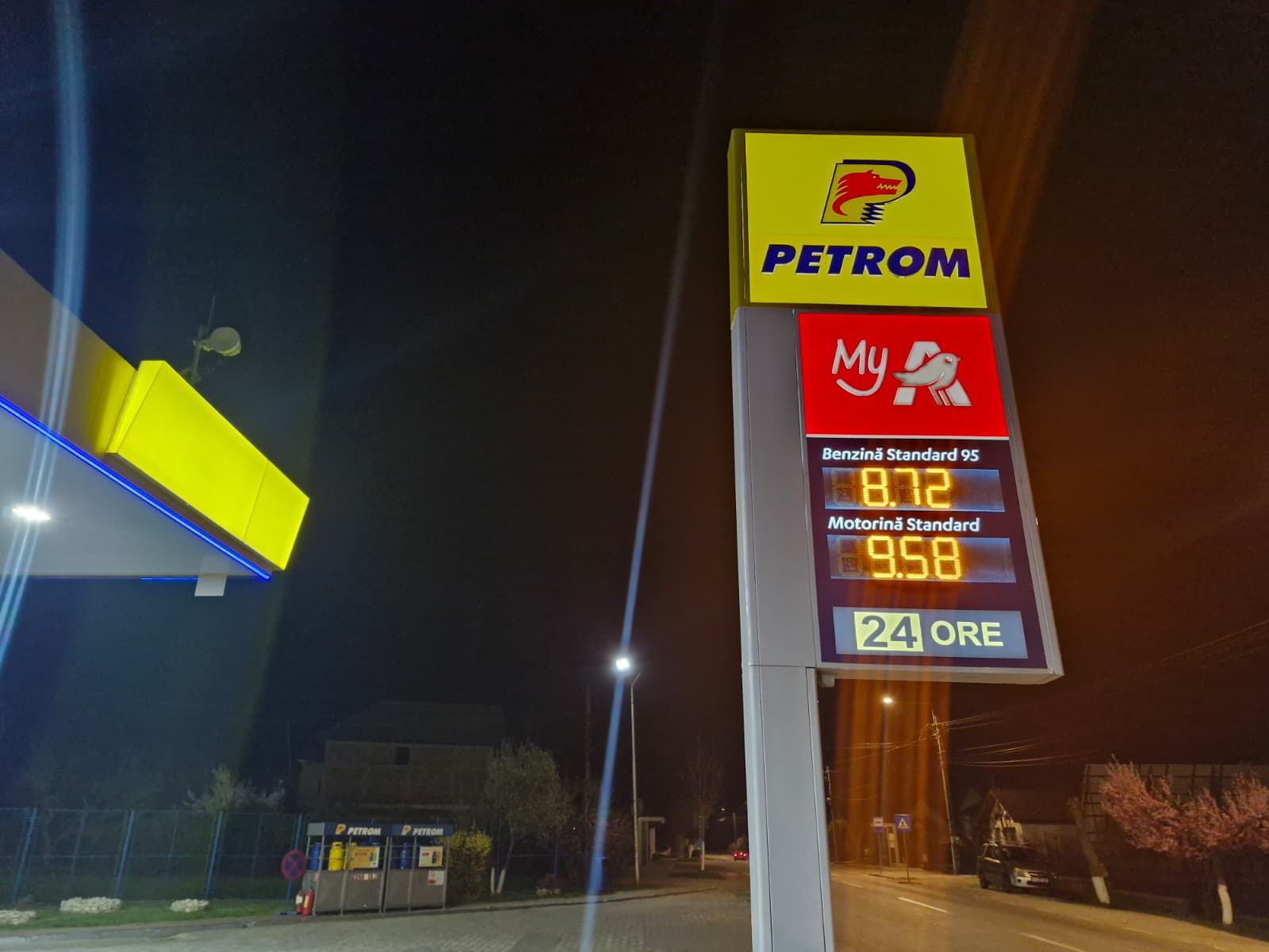 Petrom a redus prețurile la pompă la benzină și motorină în această dimineață