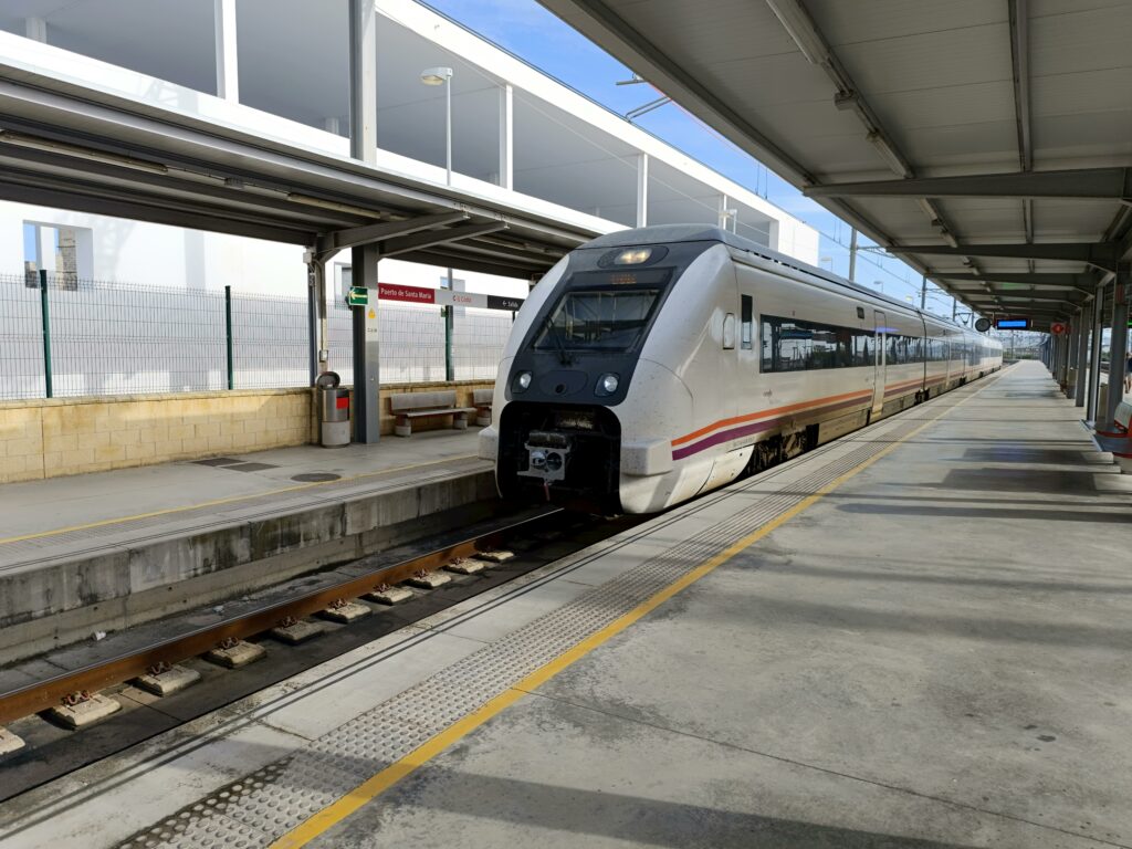 Călătorii GRATUITE în Europa: 40.000 de abonamente de tren pentru tineri