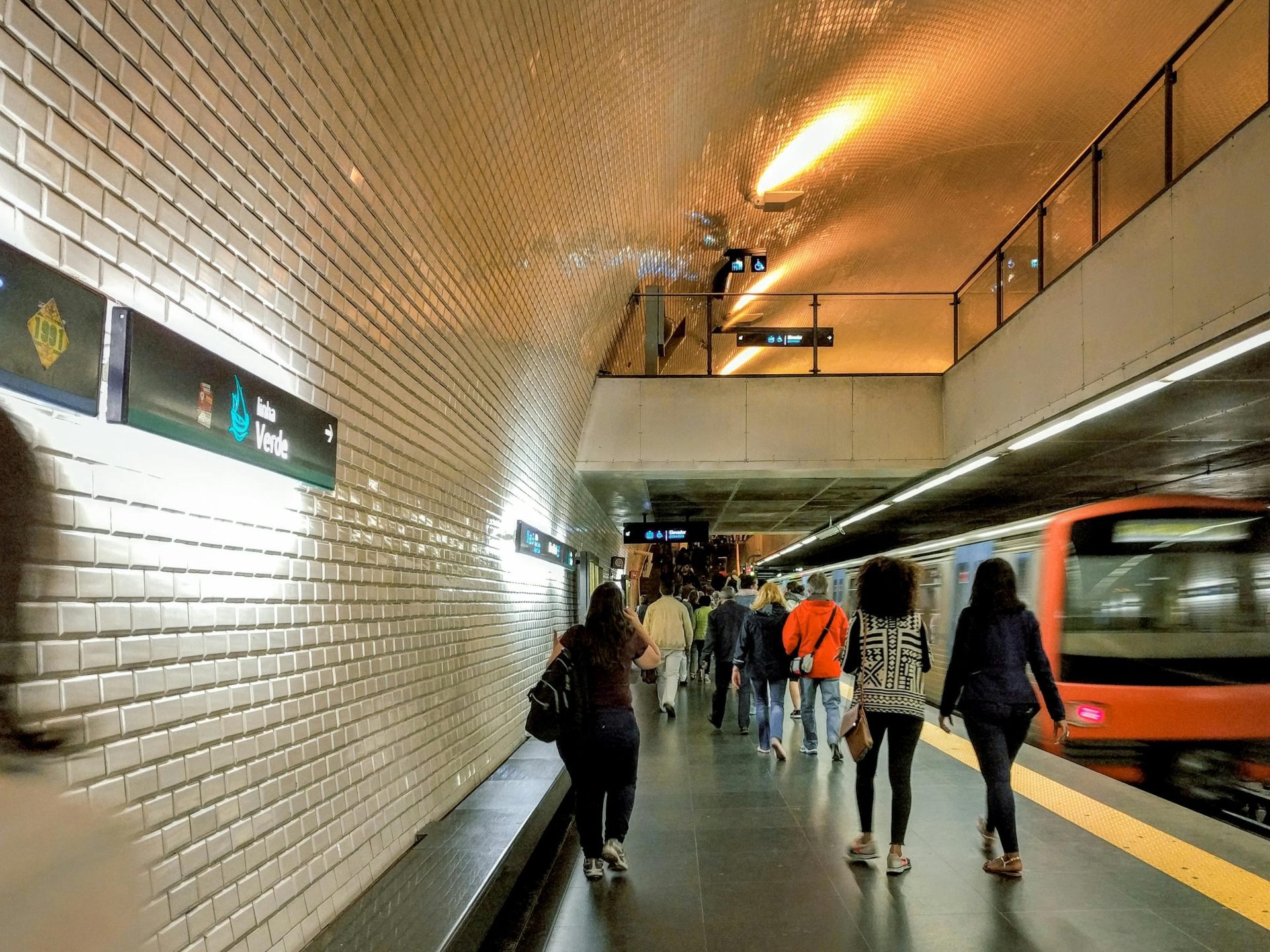 Comisia Europeană, aviz condiționat pentru metroul din Lisabona: Premieră subvenții străine
