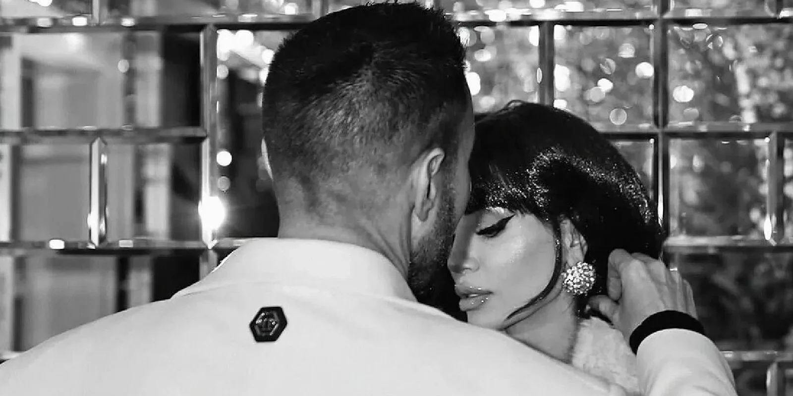 Româncă logodită cu milionar, internată de urgență: „Întoarce-te acasă!”