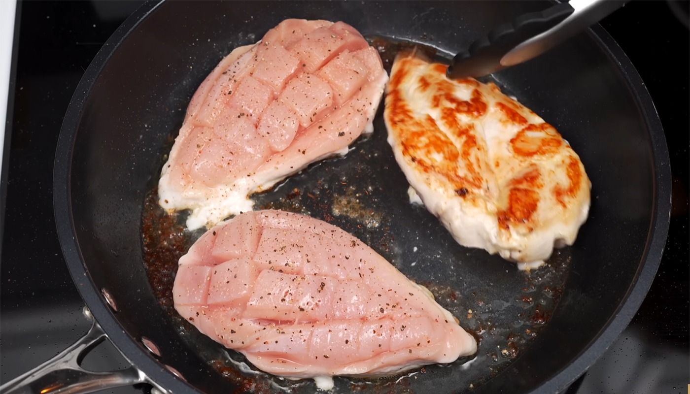 Cât timp fierbi pieptul de pui? Secretul unui preparat suculent, dezvăluit