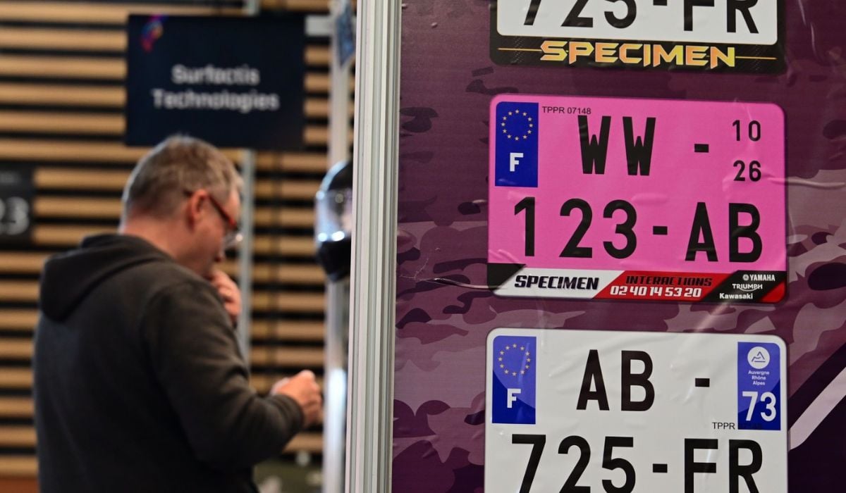 Roz pe șosele: Ce semnifică noile plăcuțe din țara europeană