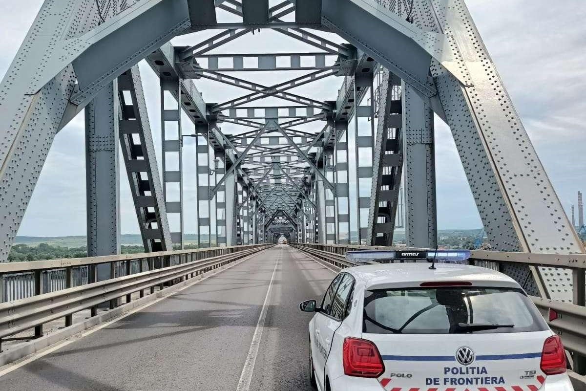 Liniște pe șosele în a doua zi de Paște: Românii, acasă de sărbători