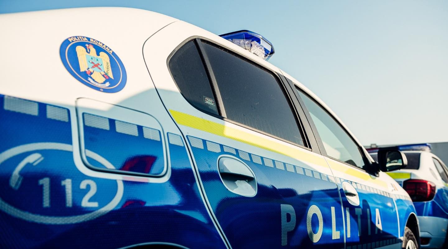 Un cetățean turc reținut în Mehedinți, după ce a fost prins cu 30 de kilograme de cocaină, ascunse în capul tractorului