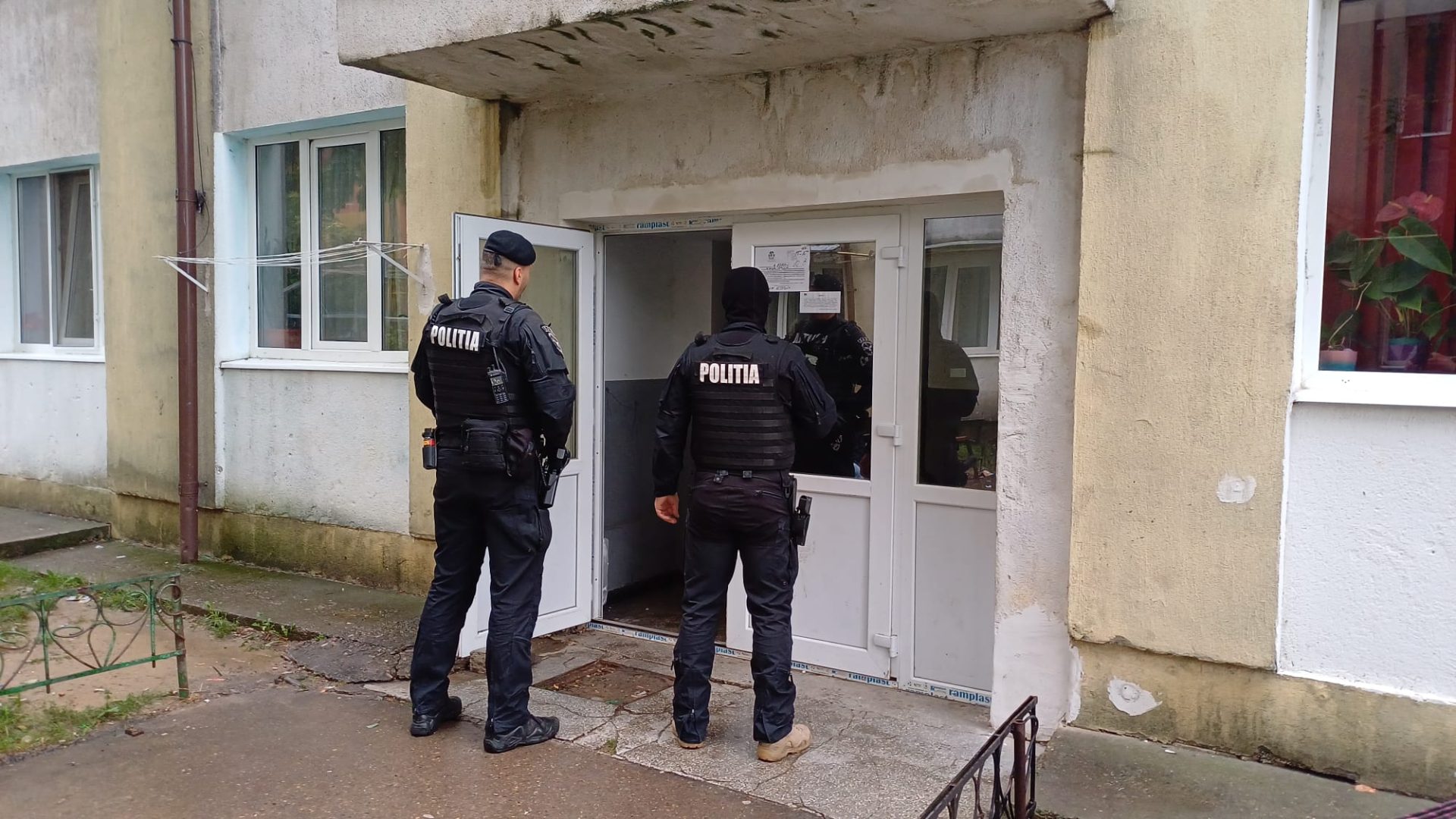 Poliția și Pompierii la ușa ta: Ce NU ai voie să faci ca să eviți AMENDA