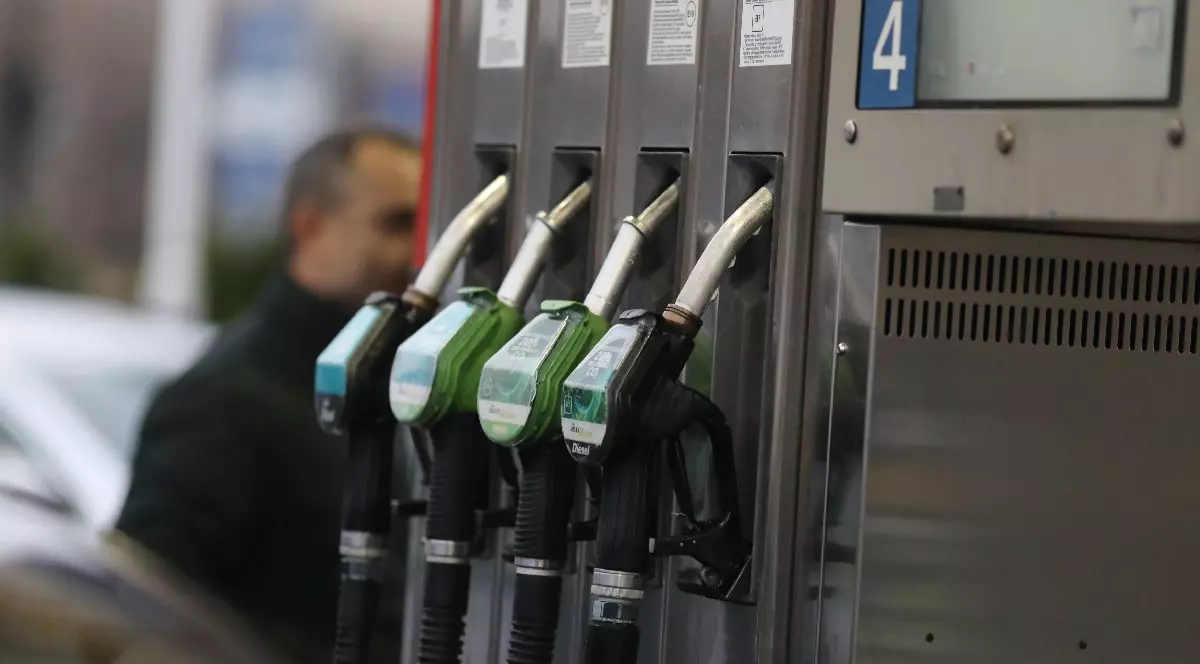 Prețuri carburanți 20 aprilie 2026: Cât plătim pentru un plin. Criza de kerosen lovește România?
