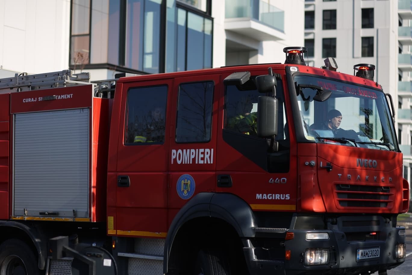 Mii de intervenții pentru pompieri și SMURD de Florii În perioada sărbătorilor de Florii, echipele de intervenție din România au fost solicitate la mii de misiuni în doar trei zile