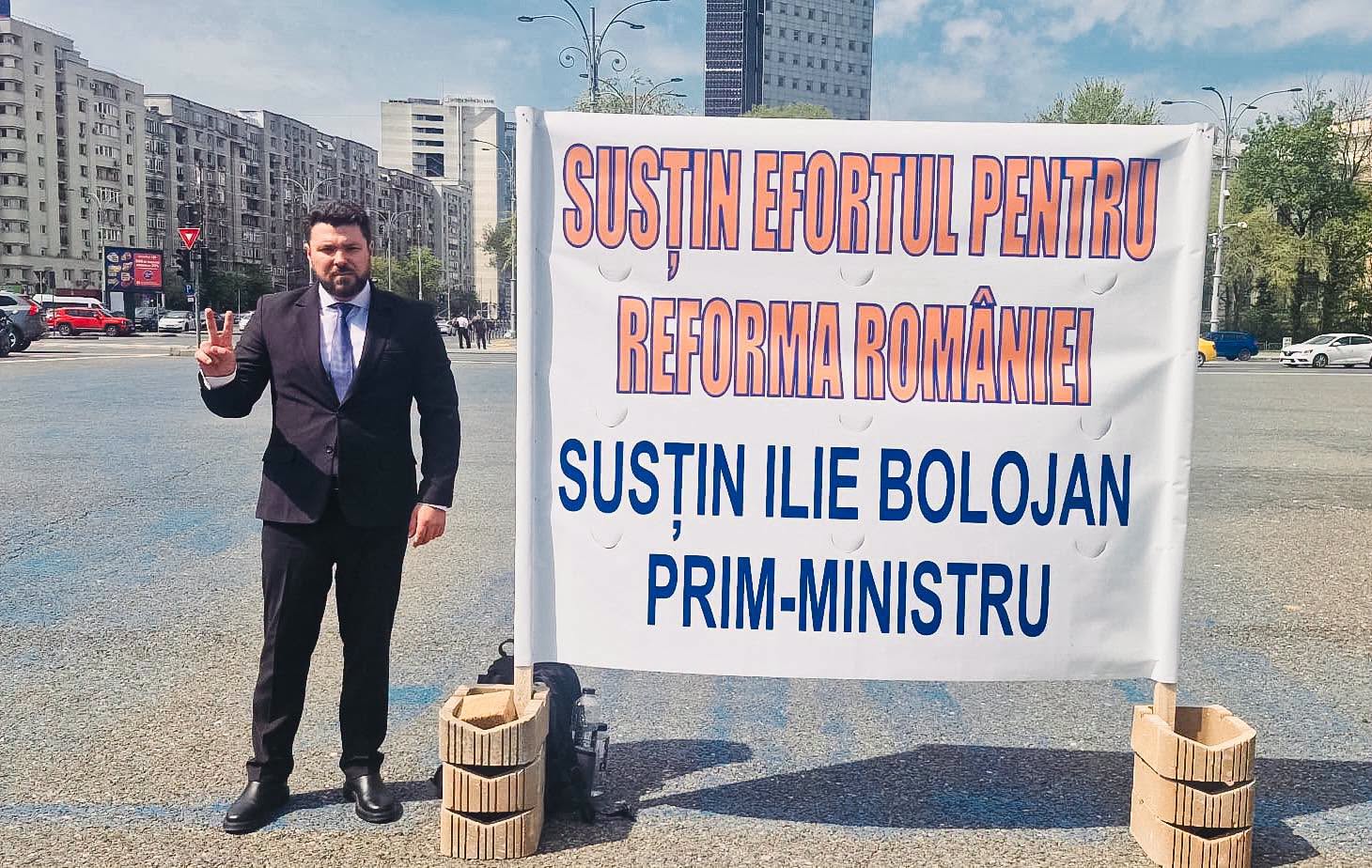 Loghin (PNL), primarul din Rădăuți, la București pentru Bolojan, în Piața Victoriei