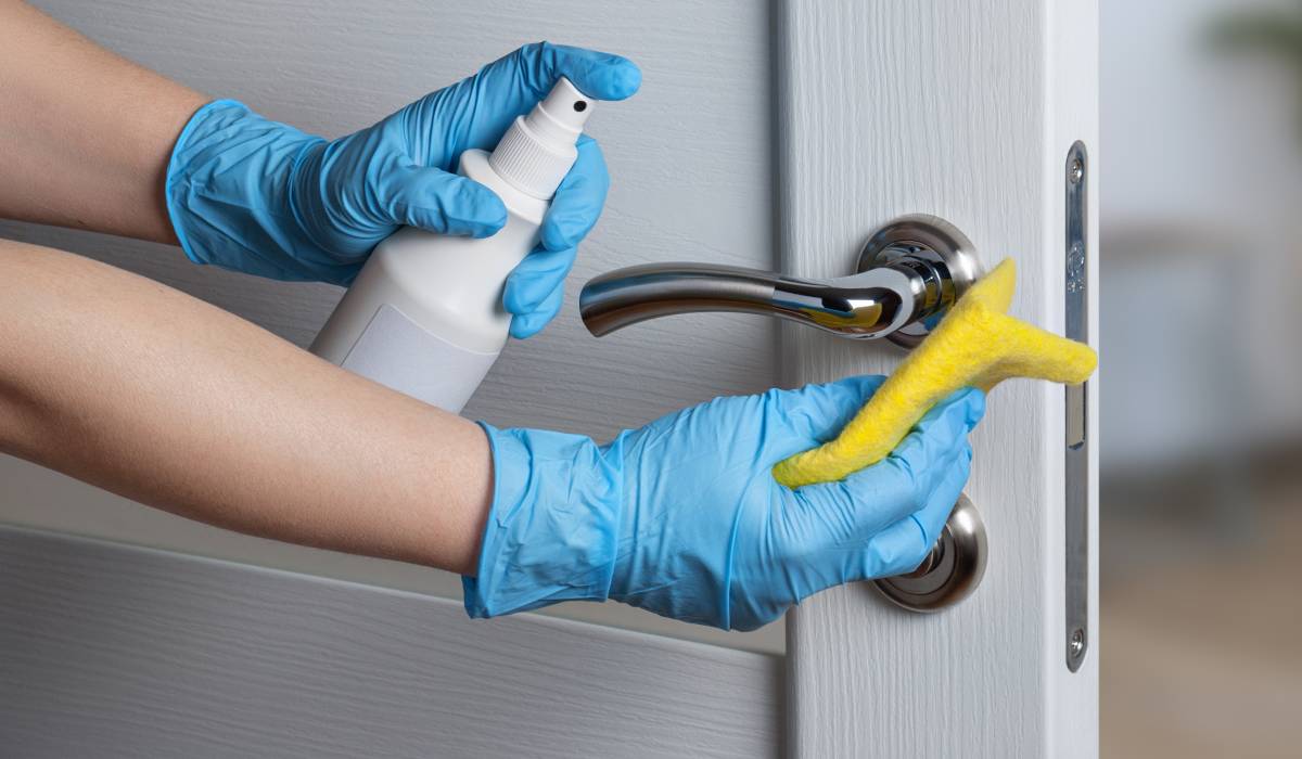 Produsele de curățenie, pericol SILENȚIOS: Plămânii în pericol, inhalarea ucide