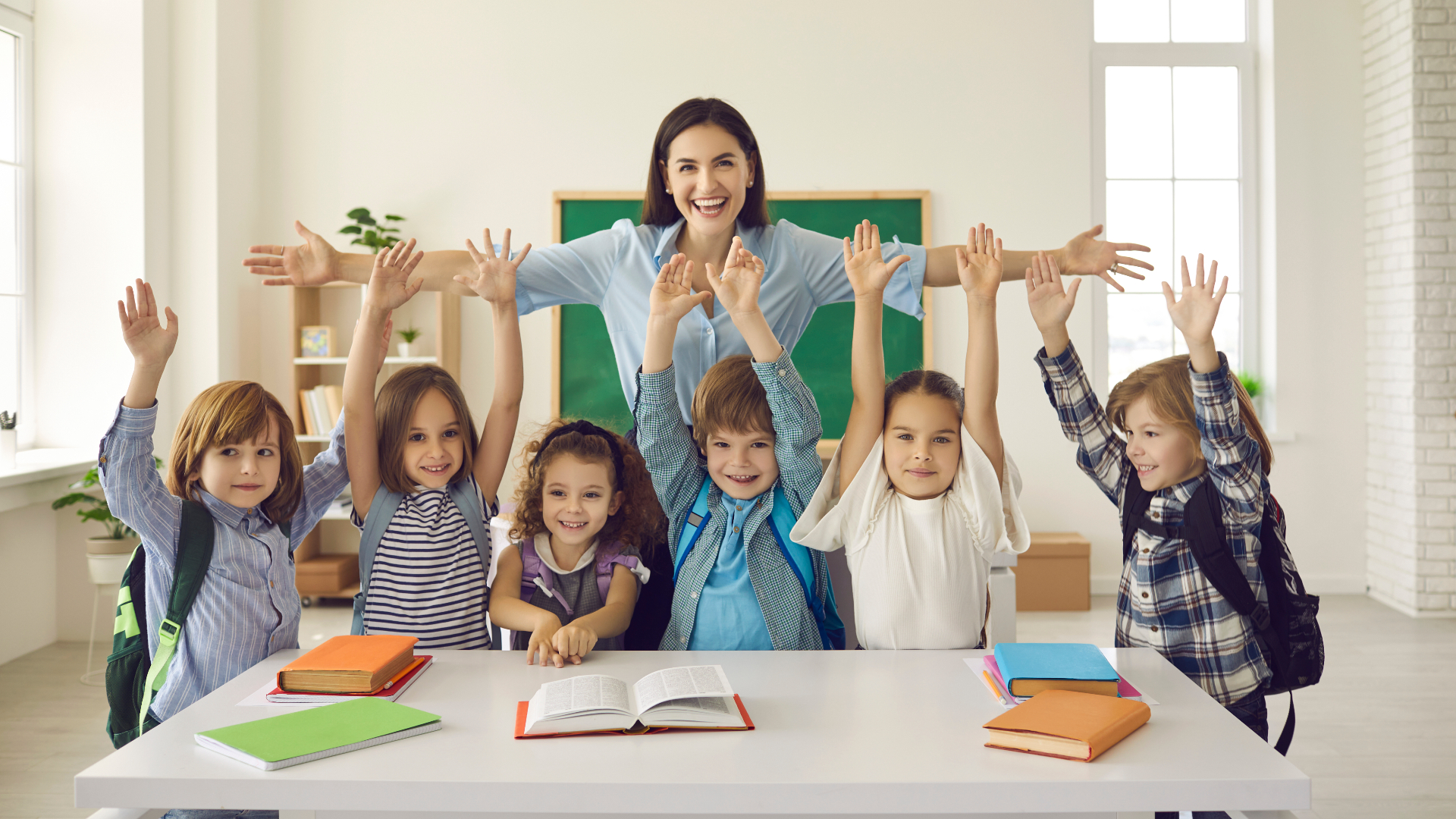 Profesor debutant, umilit de salariu: Câștigă sub un casier! România, eșec în educație