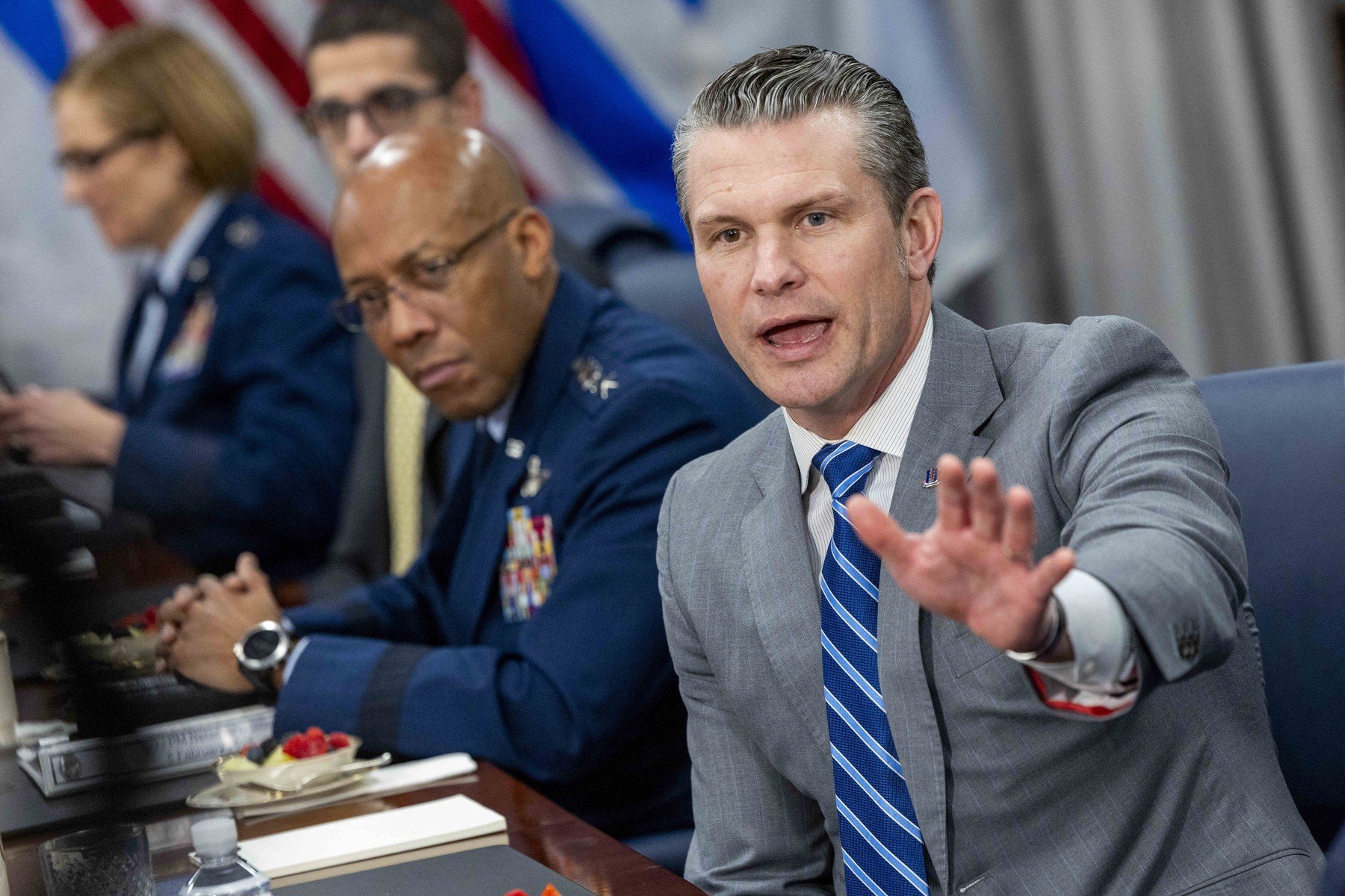Soldații din armata americană vor putea merge cu arme personale în cazărmi, anunțul stârnind ironii