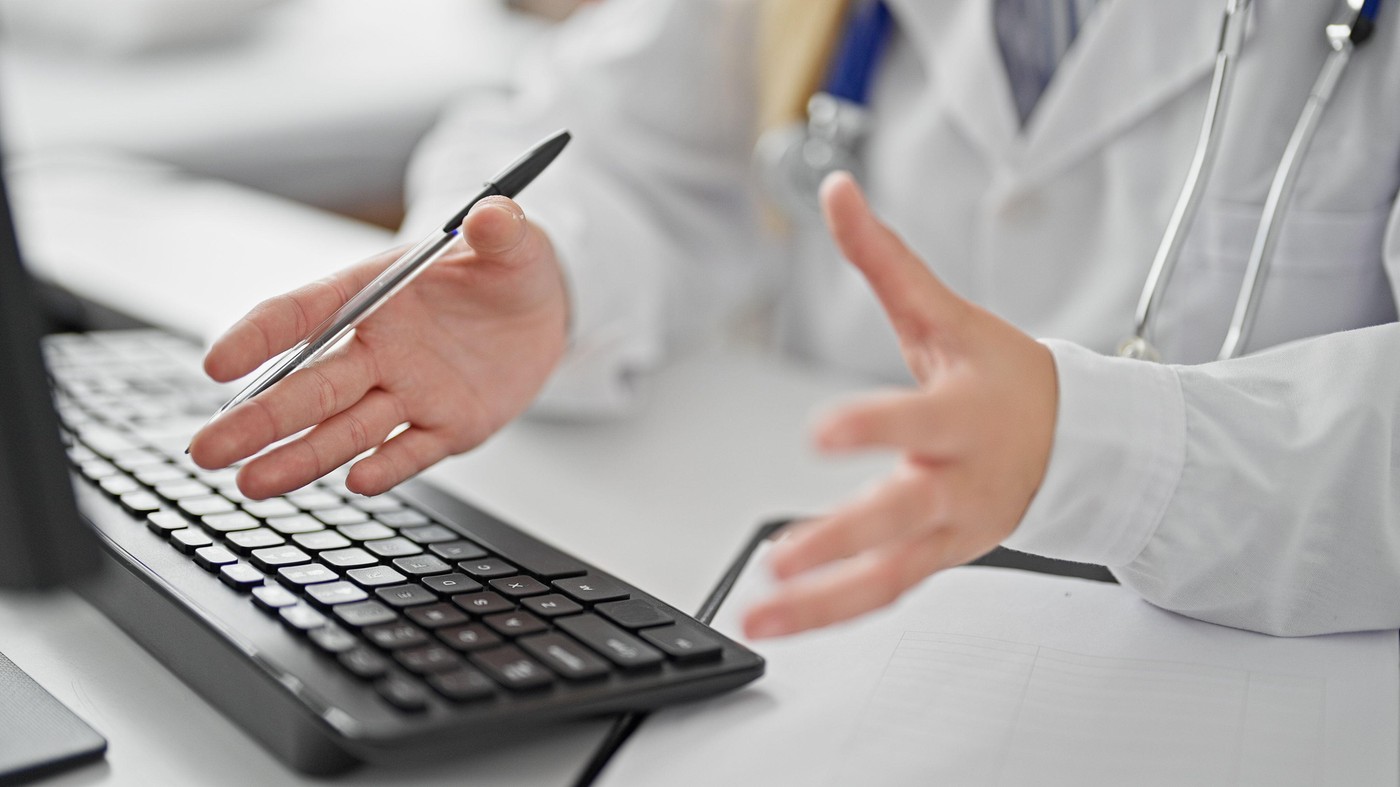 Concediul medical contează la pensie? Când se adaugă luni sau ani la vechime