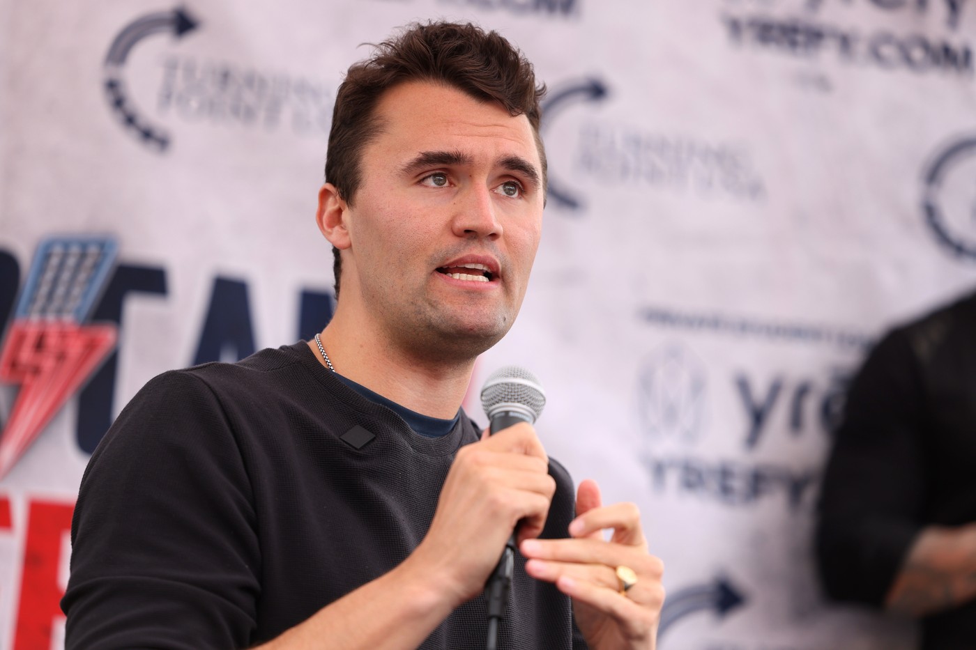 Americanii nu cred în conspirații: Procuror DEMONTEAZĂ teoriile despre Charlie Kirk