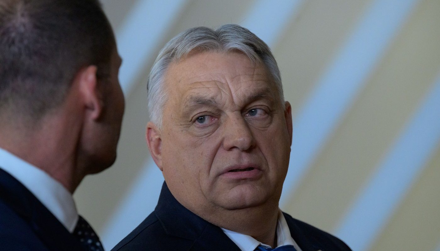 Orban, la un pas de victorie în Ungaria: Sondaj AtlasIntel, la limită cu Tisza