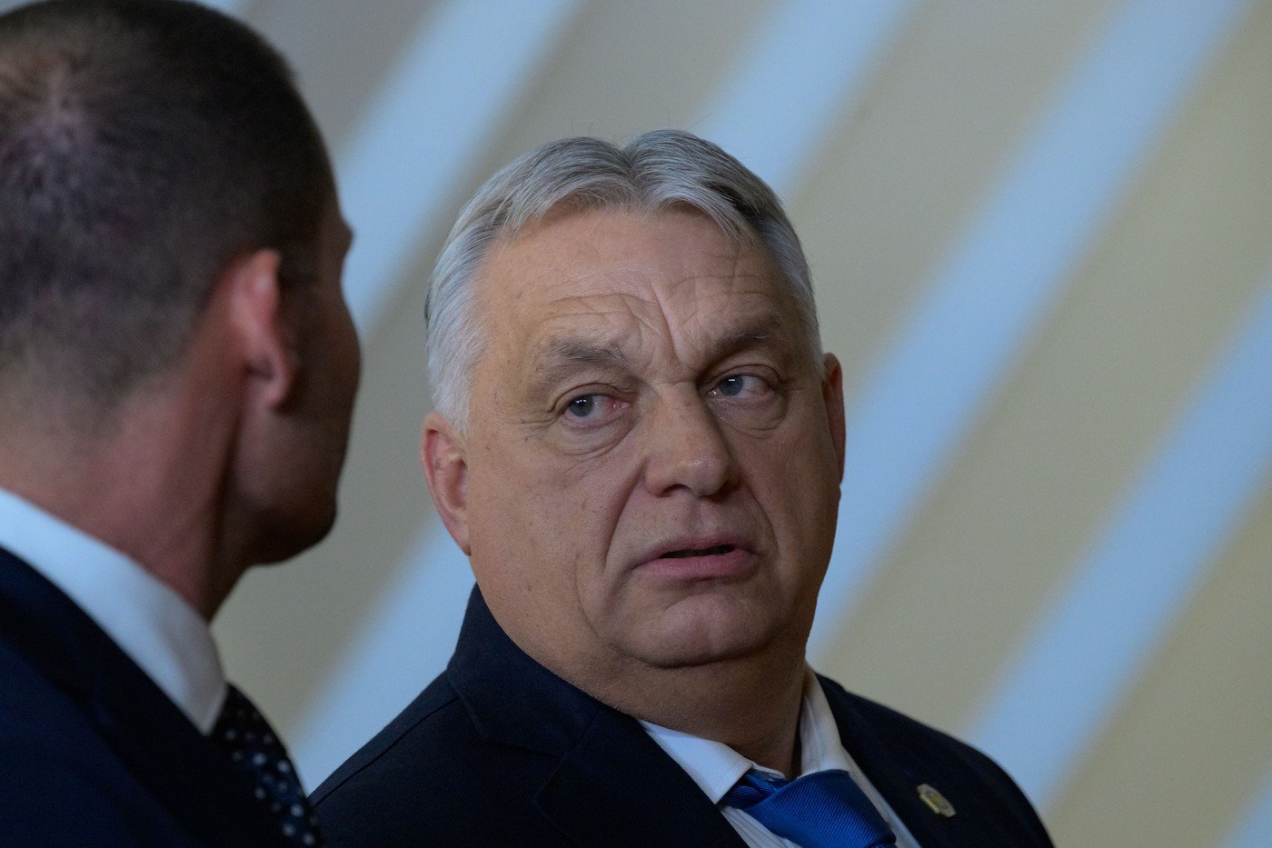 Orban, la un pas de victorie în Ungaria: Sondaj AtlasIntel, la limită cu Tisza