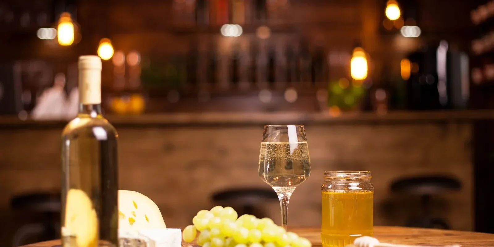 Magazin cunoscut, PREZENT și în România, deschide primul pub în Europa