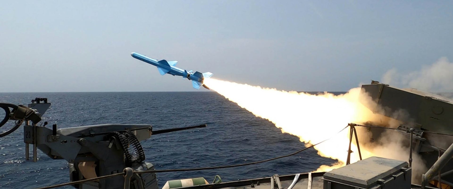 Iranul amenință riposta: SUA, acuzată că a atacat o navă comercială