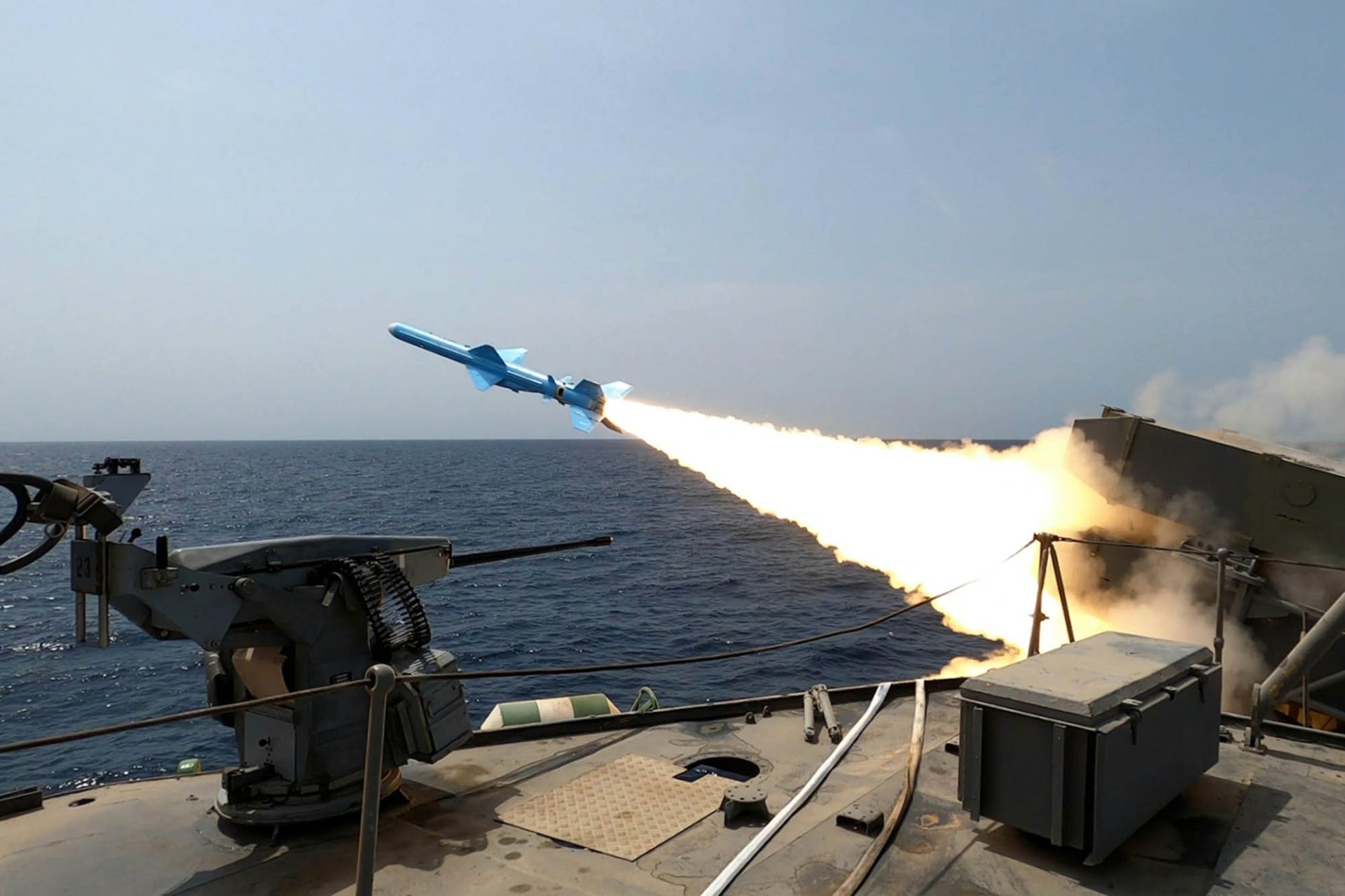 Iranul amenință riposta: SUA, acuzată că a atacat o navă comercială