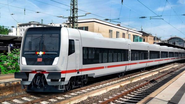 România bagă trenuri noi: 20 de rame electrice și 16 locomotive