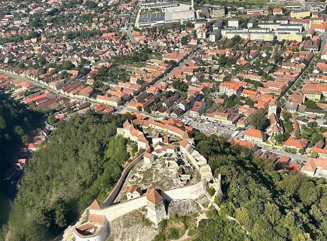 Râșnov: Fortăreața va fi renovată. Autoritățile lansează licitație!