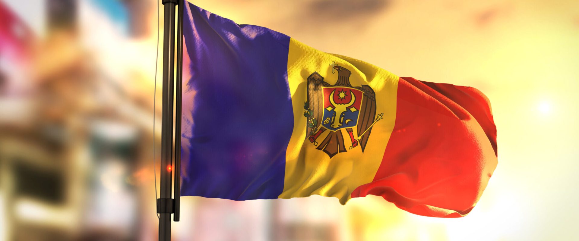 Alertă ecologică în Republica Moldova: Nistrul, în pragul colapsului, apa oprită