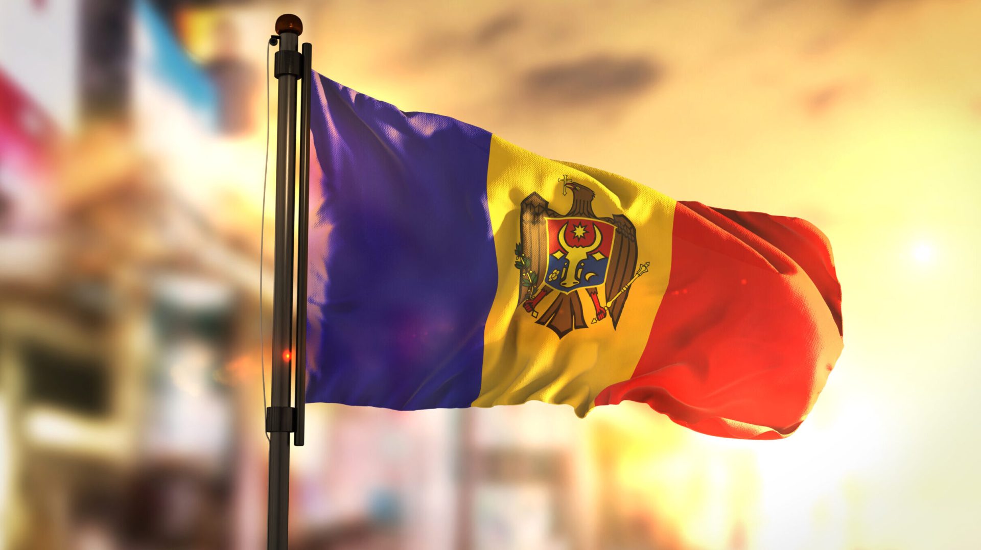 Alertă ecologică în Republica Moldova: Nistrul, în pragul colapsului, apa oprită