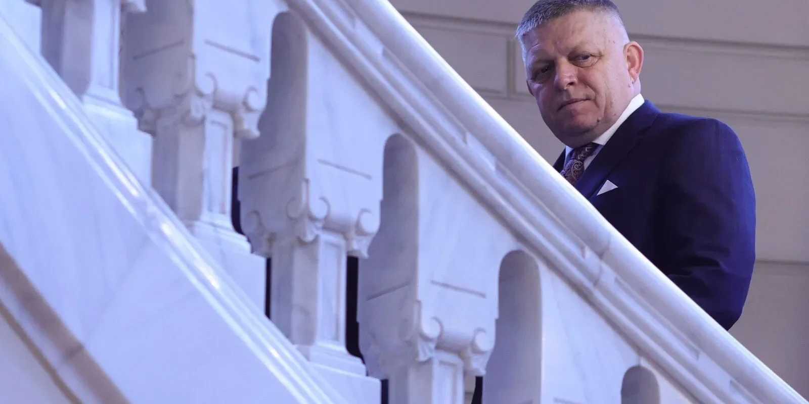 Fico, mesaj ciudat după alegeri: Mulțumește lui Orban și vrea dialog cu noul premier