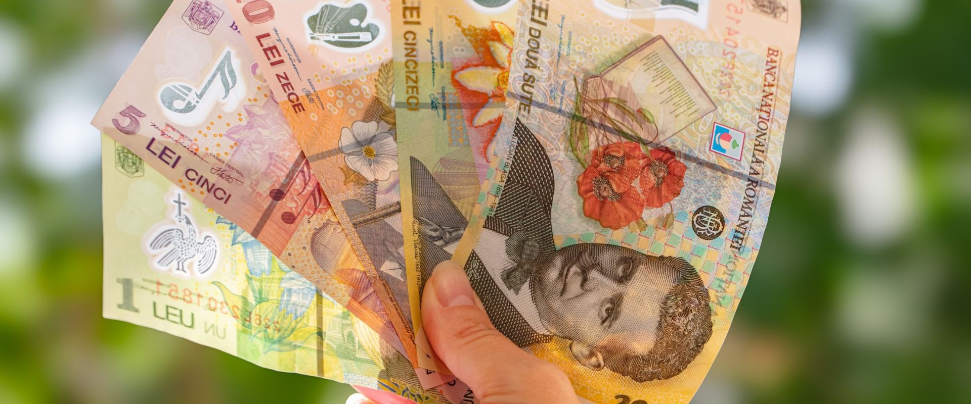 Ce pericole îi așteaptă pe românii care riscă „Lista Rușinii”?