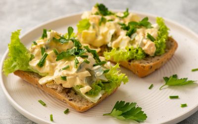 Află 3 rețete de salată de ouă: Gustare rapidă, ideală pentru sandvișuri