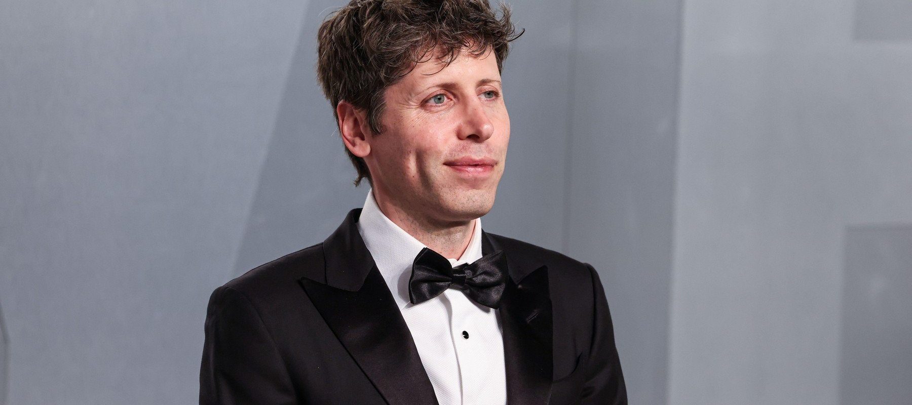 Sam Altman, liderul OpenAI, sub lupa: Carismă, controverse și acuzații de manipulare Imaginea lui SAM ALTMAN, CEO-ul OpenAI, este zguduită de acuzații de manipulare și comportament ambiguu, pe măsură ce industria inteligenței artificiale (AI) crește în importanță