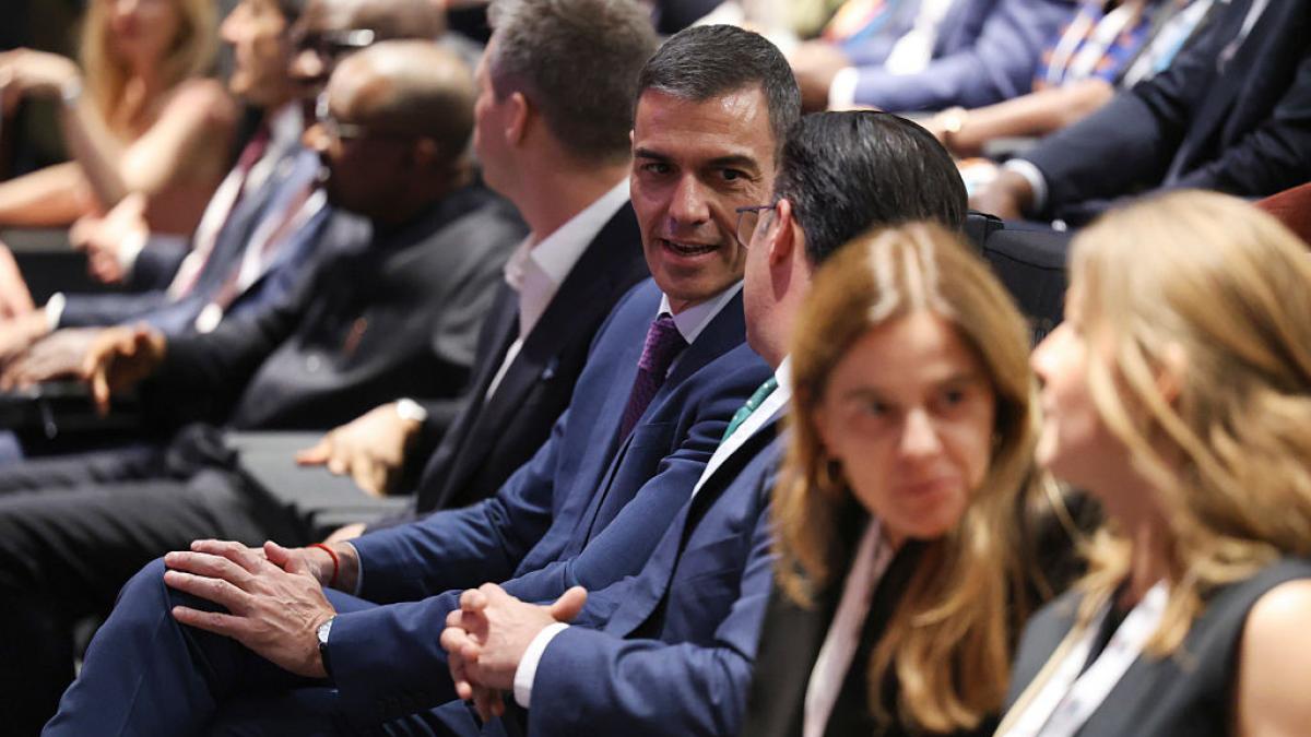 Sanchez, sfidător la Beijing: Spania vrea să reducă deficitul cu Trump