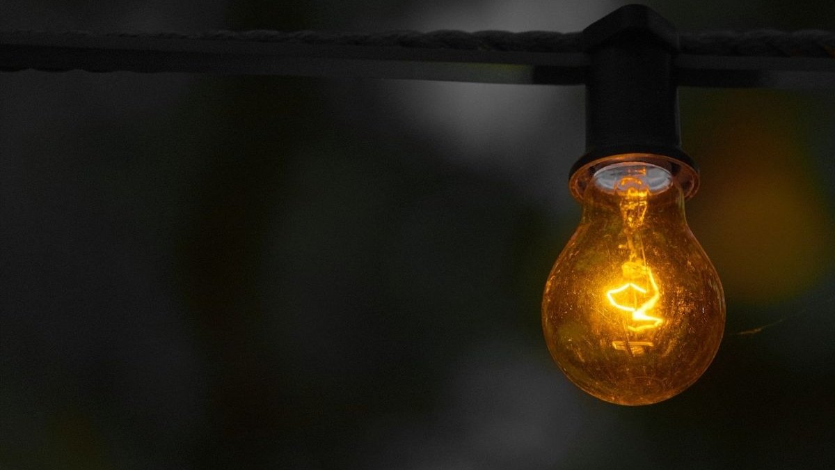 Pană de curent: București și Ilfov, lăsate în beznă între 14-17 aprilie 2026. Zonele afectate