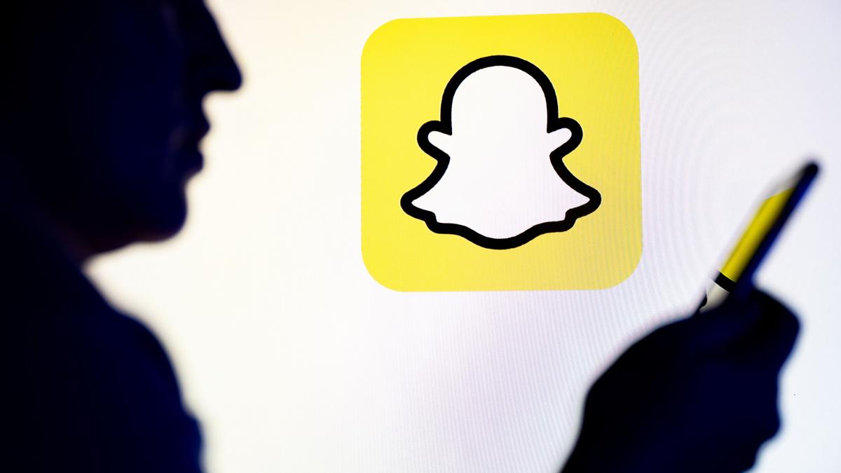 Snapchat concediază masiv: AI înlocuiește un sfert din angajați