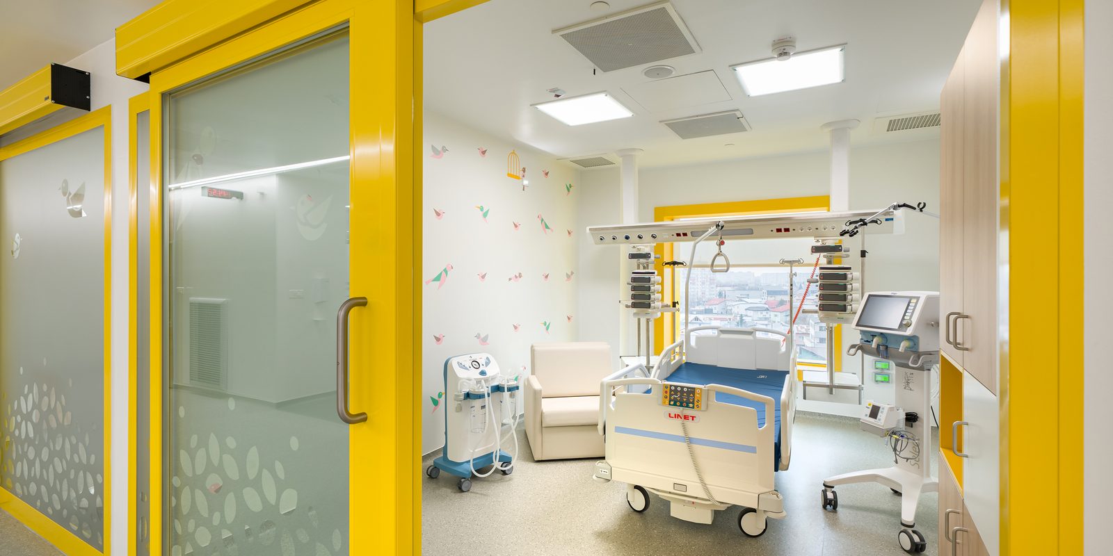 Trei mii de copii au primit ajutor medical în doi ani