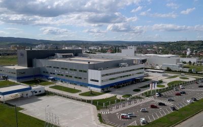 Miliardar ia cu asalt o fabrică de medicamente din România: Tranzacție record