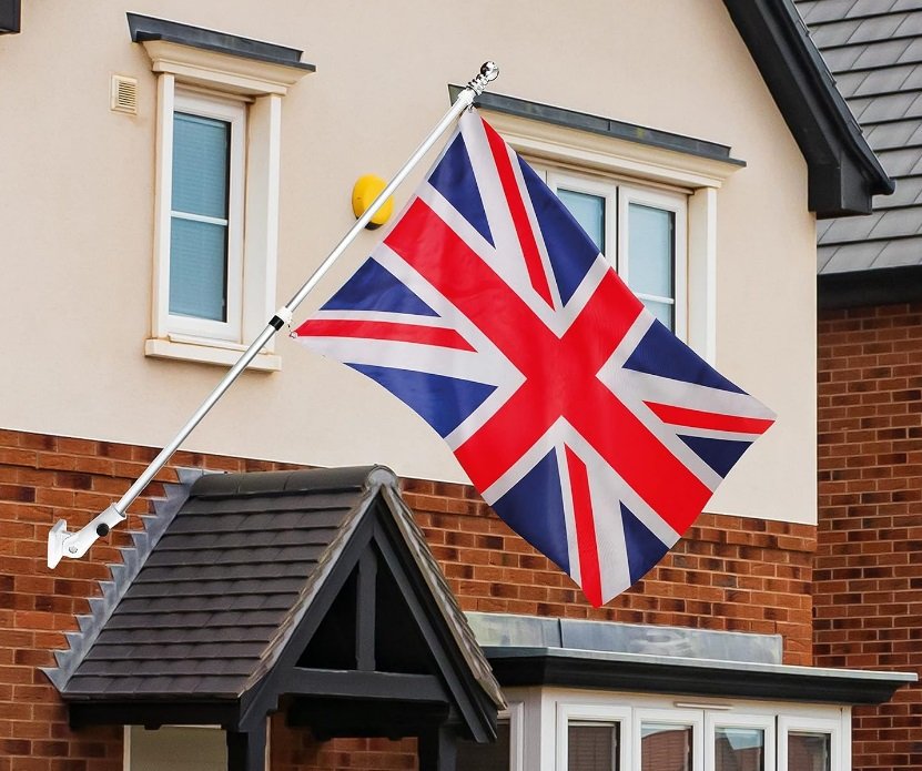 Avocați, acuzații grave: Migranți instruiți să simuleze homosexualitate pentru azil