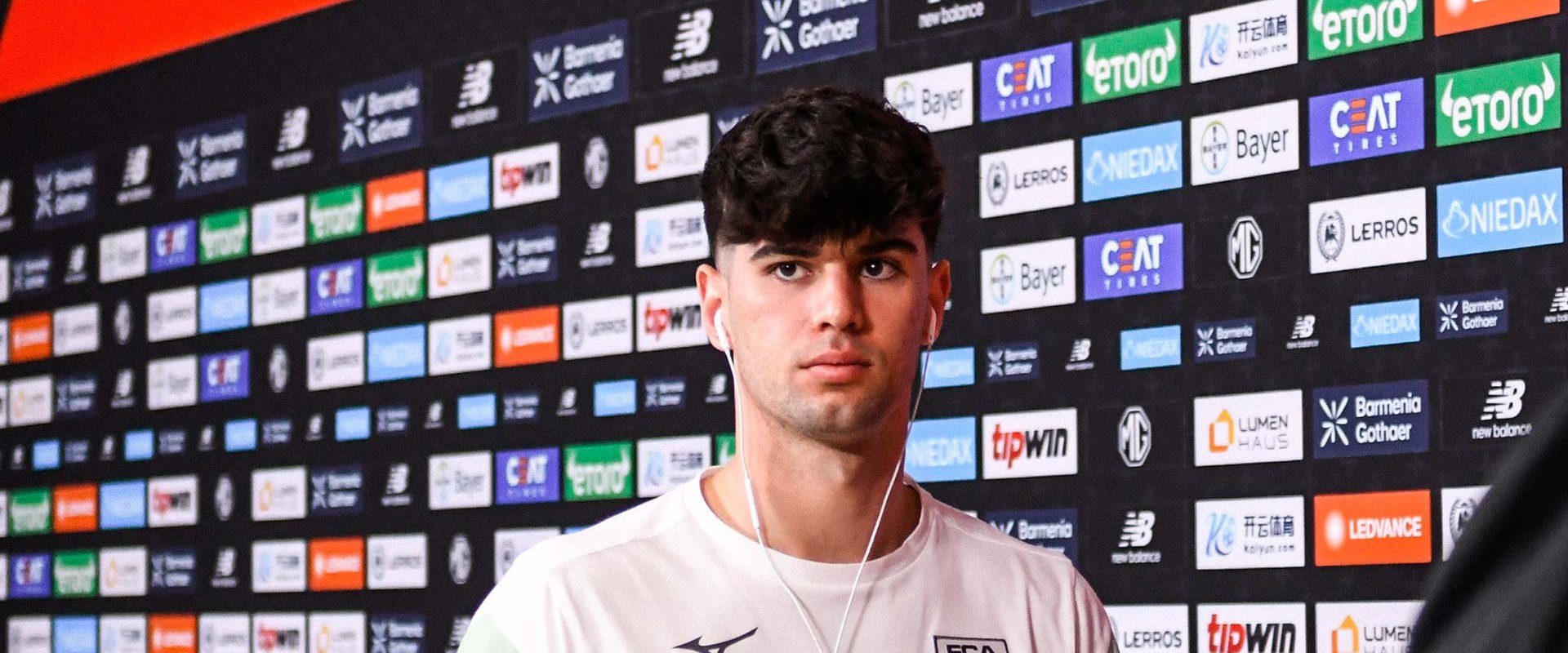 Massengo și Ribeiro, titulari în Leverkusen