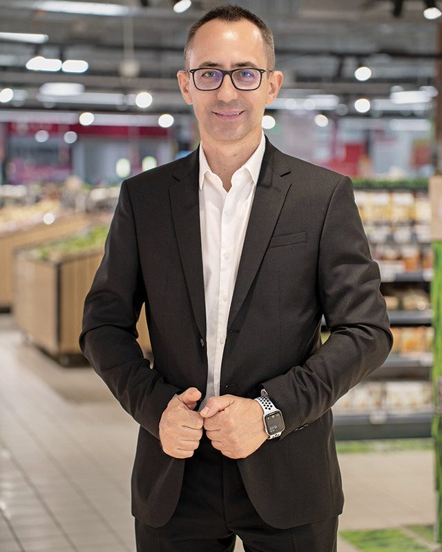 Inflația testează loialitatea: Românii, dispuși să plătească „taxa de proximitate”?