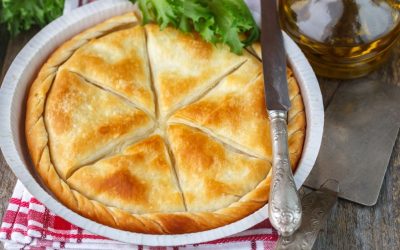 Tiropita, deliciul grecesc cu brânză: Rețeta SECRETĂ ajunge-n România