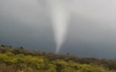 Tornadă în Mureș: Meteorologii, despre vremea extremă din România