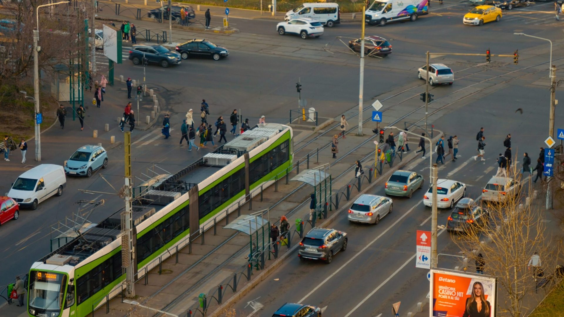 Bulgaria avertizează România: Prețurile nu scad, transportul public, cruce