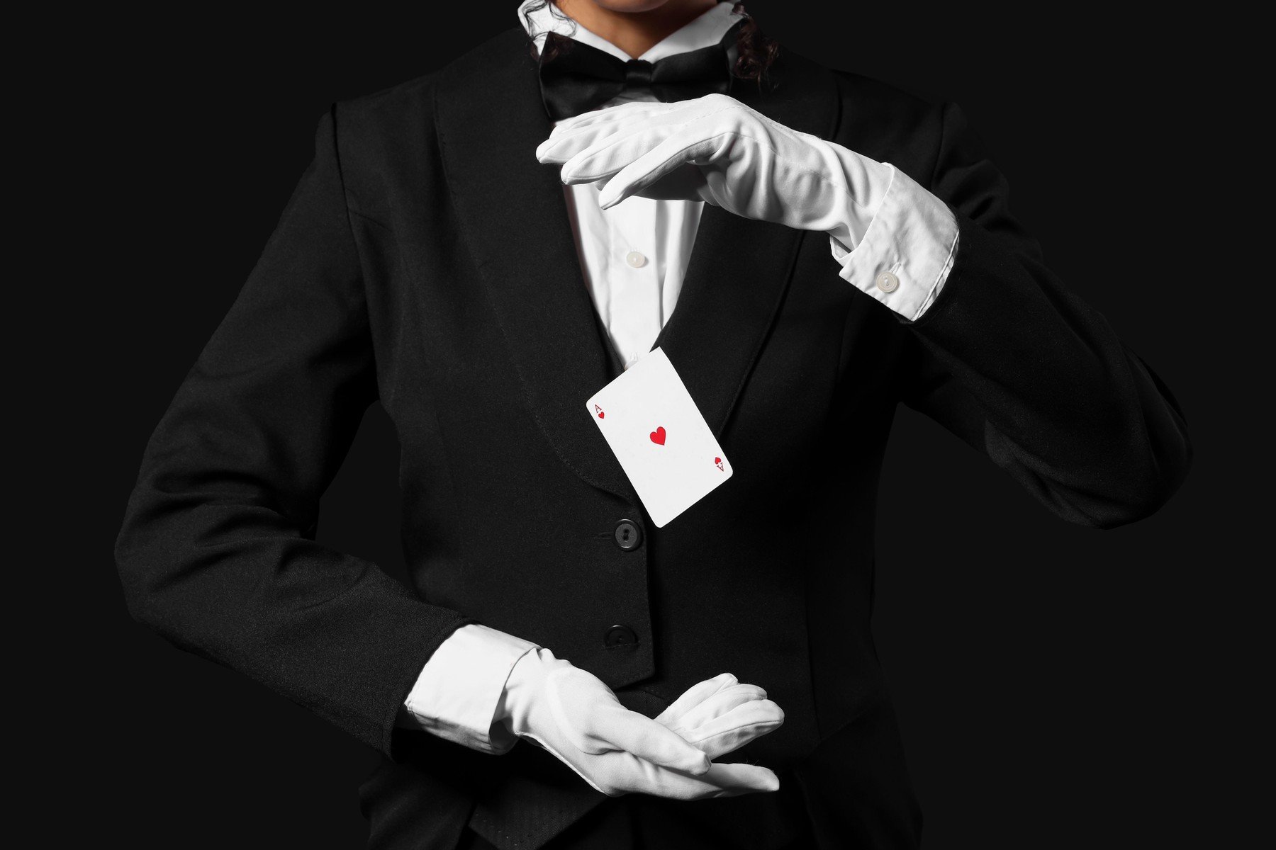 De ce iluzionistii pot vorbi în timpul trucurilor clasice