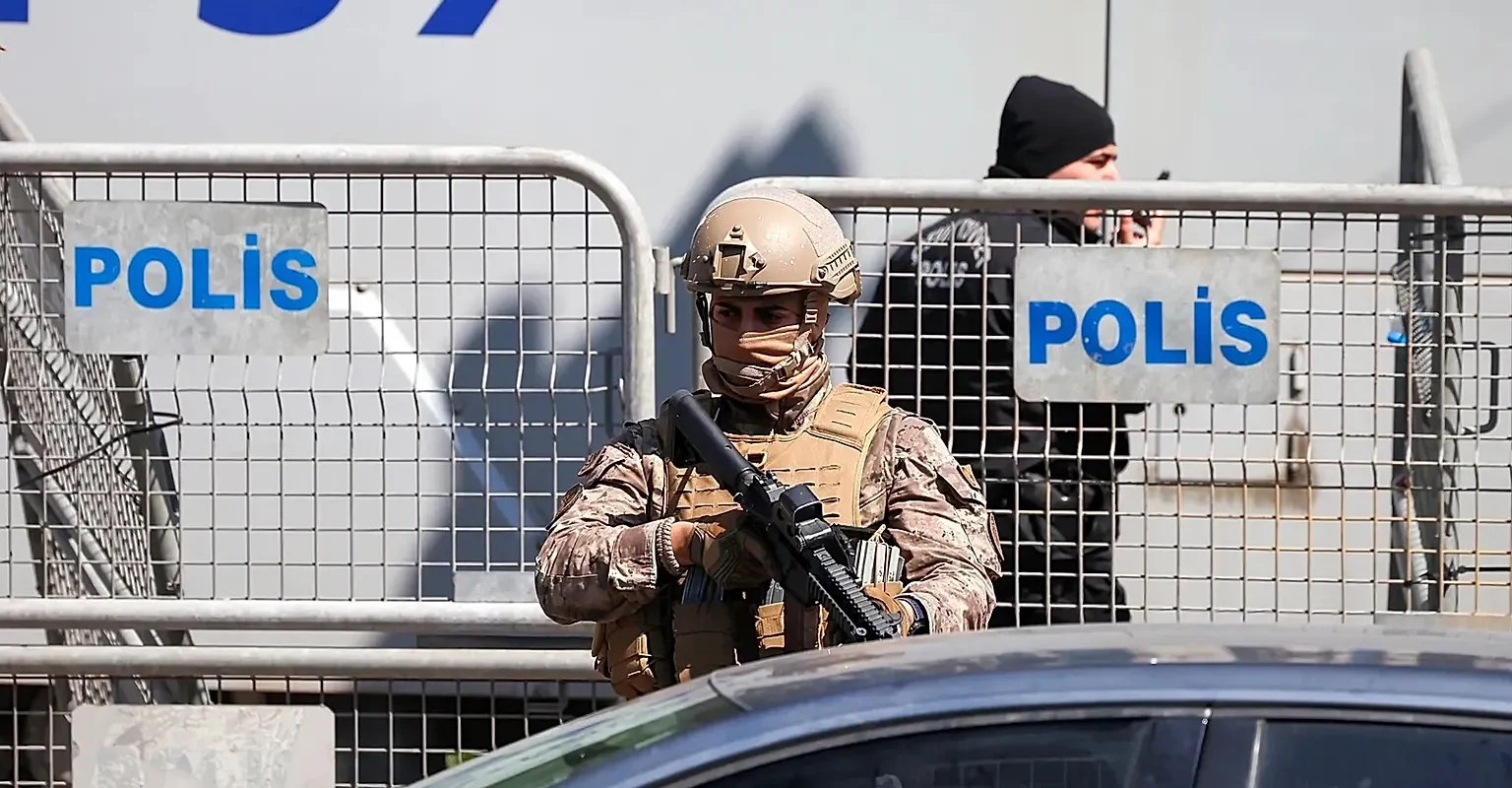 Atentat TERIBIL în Turcia: 4 morți și zeci de răniți la o școală, după un atacator de 14 ani