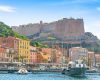 Corsica: Turiștii, BLOCAȚI în porturi din cauza protestelor legate de motorină