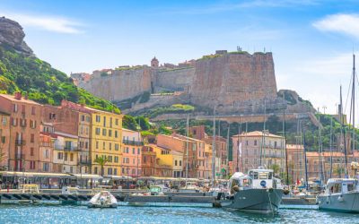 Corsica: Turiștii, BLOCAȚI în porturi din cauza protestelor legate de motorină