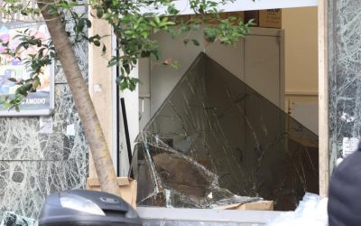 Imagini ȘOCANTE din Napoli: Ce au golit hoții dintr-o bancă