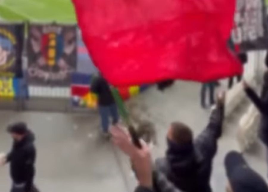 Steaua, scandări jignitoare la adresa lui Mircea Lucescu în meciul cu Sepsi