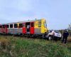 Mașină zdrobită de tren la Timișoara: Ce au descoperit salvatorii