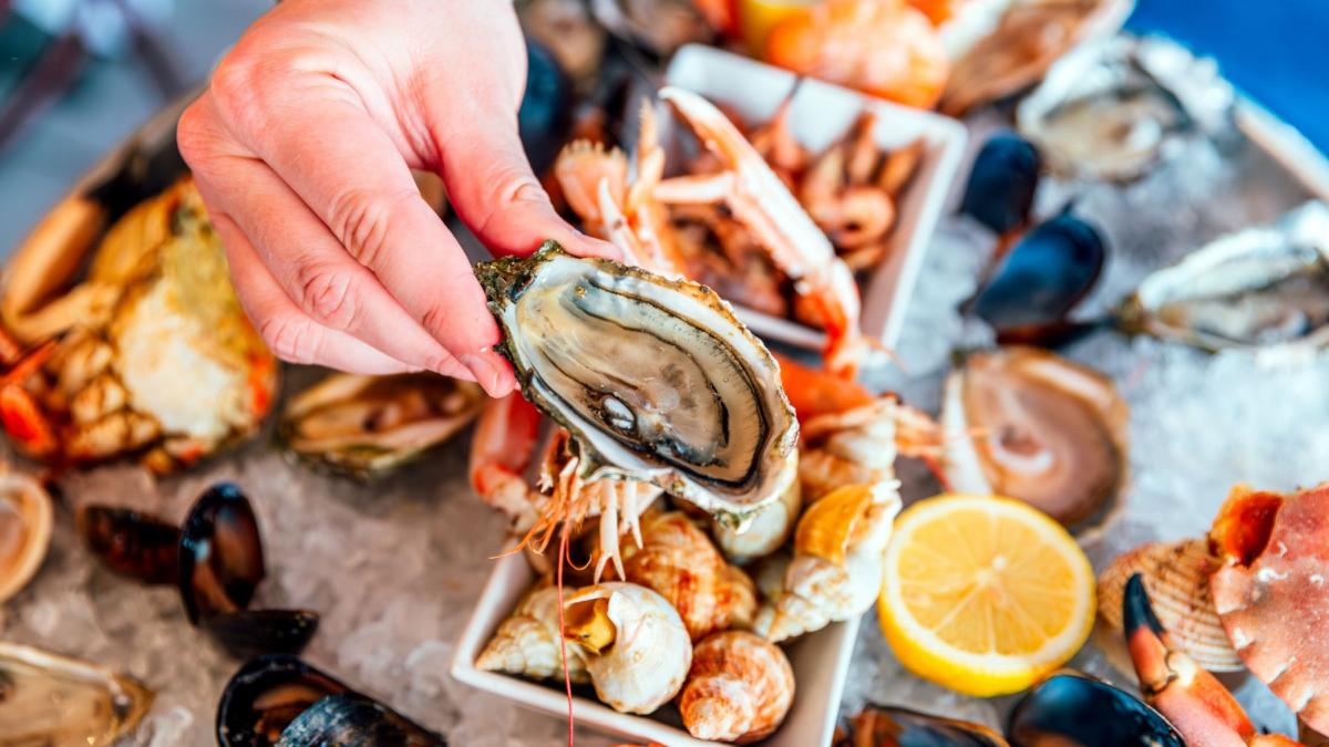 Virus MORTAL din fructe de mare, transmisibil la oameni: Alertă globală